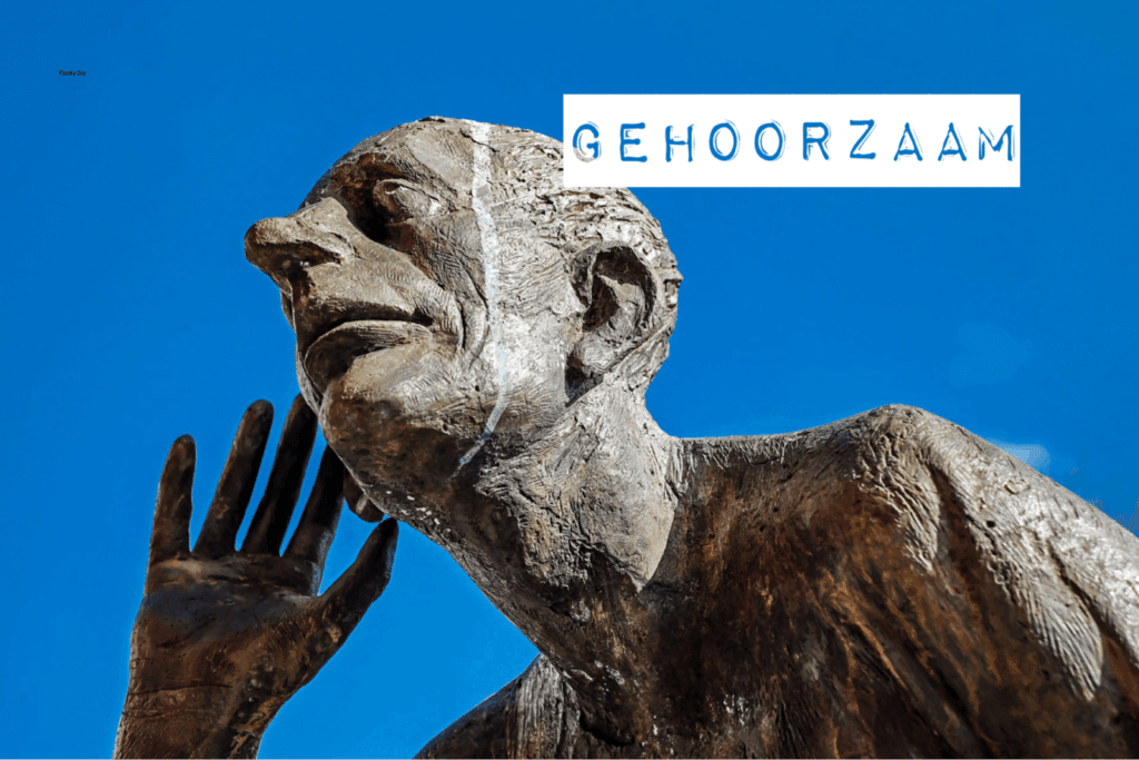 Horen En Luisteren 2 Horen En Luisteren Zijn Twee Verschillende Dingen. Zie Toe Hoe Gij Hoort En Luistert.